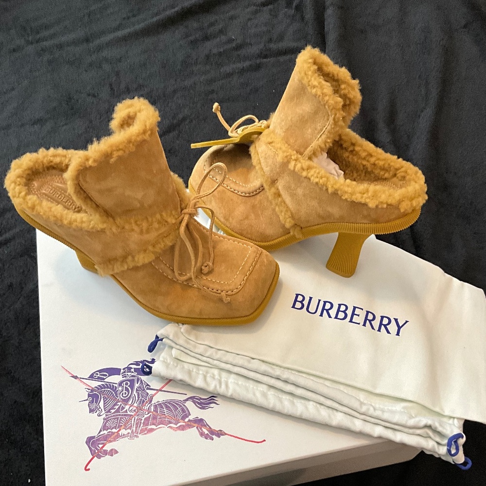 Burberry Highland Mule